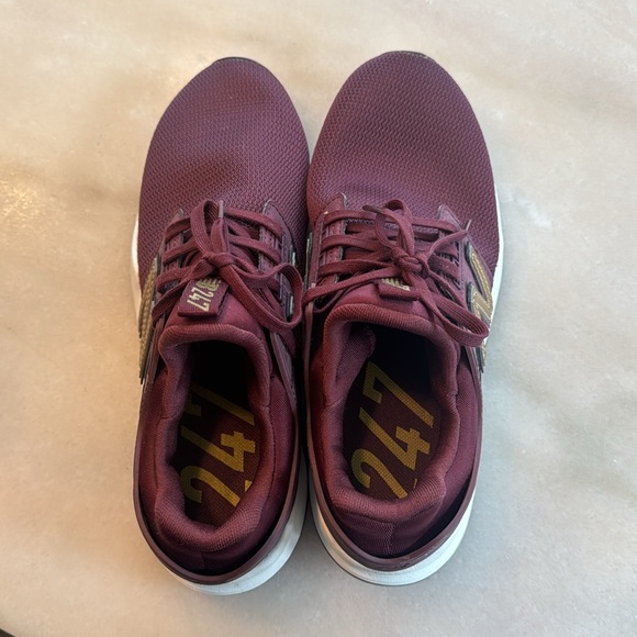 New Balance Sneakers - Picture 2 of 5